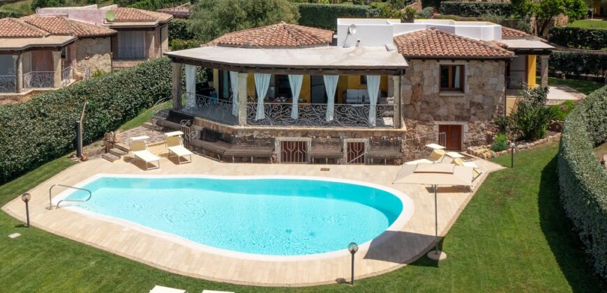 Villa For Sale San Teodoro Sardinia ref. Marisol